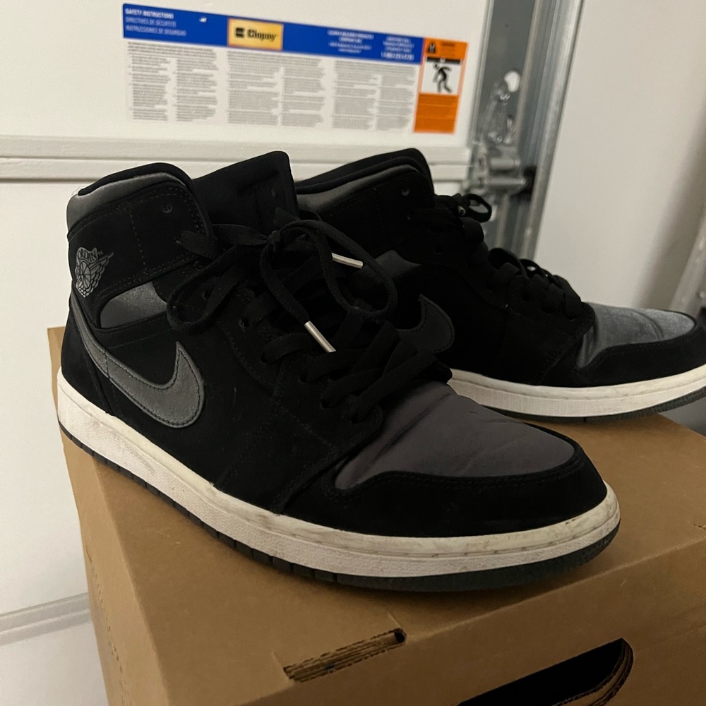 Air Jordan 1 Mid Men’s